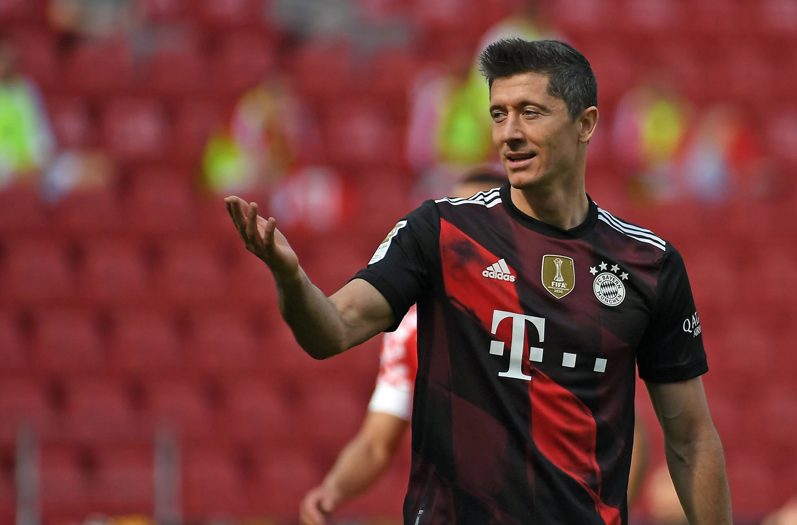 Lewandowski pronto a lasciare il Bayern: diversi top club sul polacco