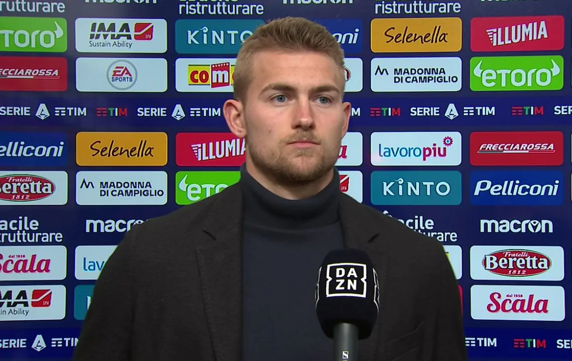 “Dobbiamo migliorare tutti, non solo i giovani”, De Ligt sprona i compagni