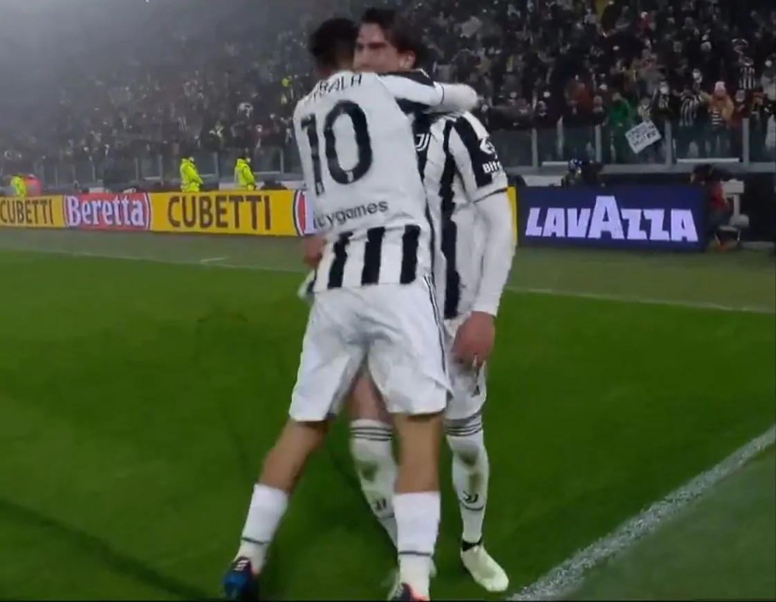 Vlahovic-Dybala: l’hanno fatto dopo il gol!