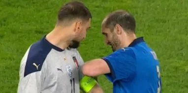 Chiellini saluta la Nazionale: il gesto del capitano emoziona tutti