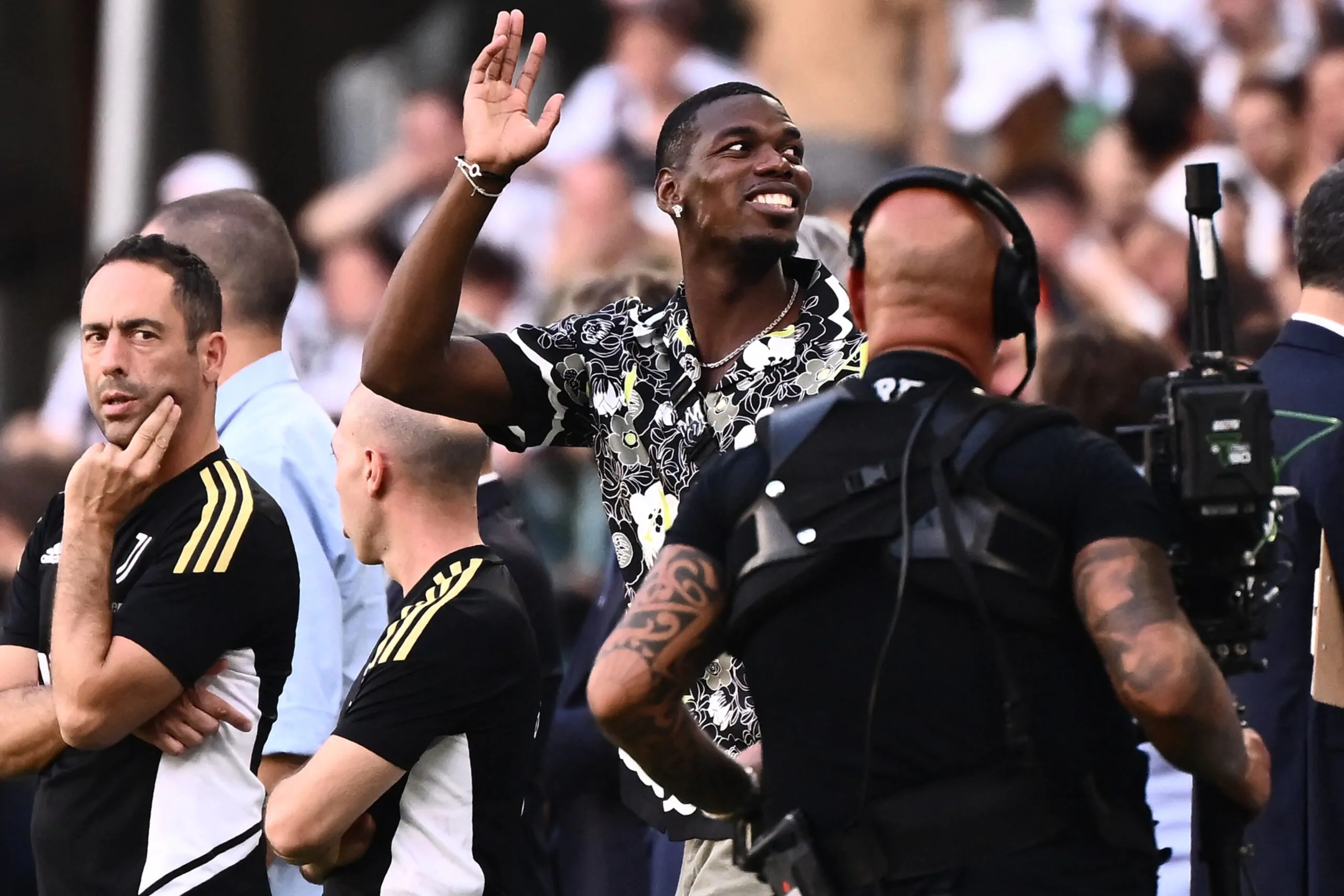 Pogba-Juventus, clamorosa indiscrezione dall’Inghilterra: “Il club ci sta pensando”