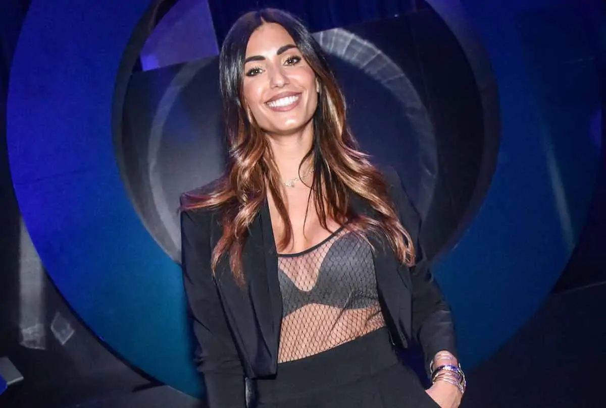 Federica Nargi, costume minuscolo