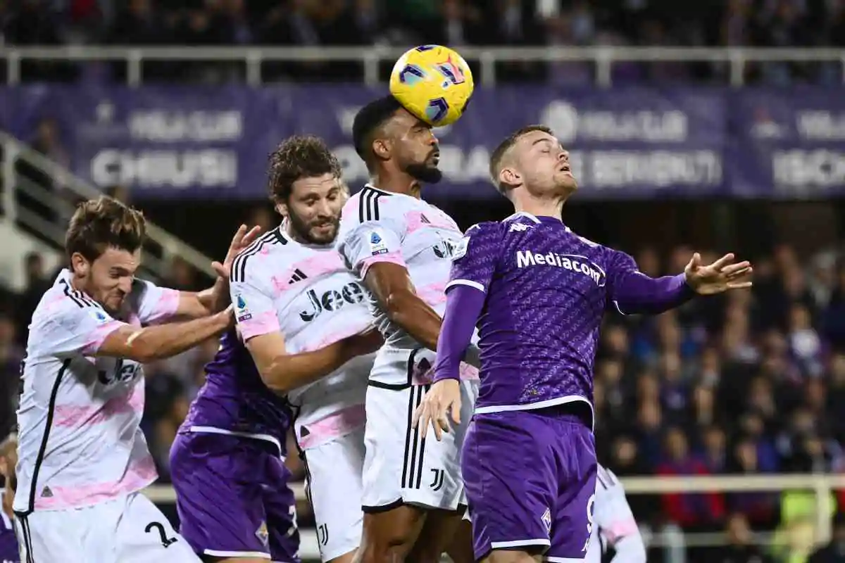 Juventus-Fiorentina, cambio a sorpresa