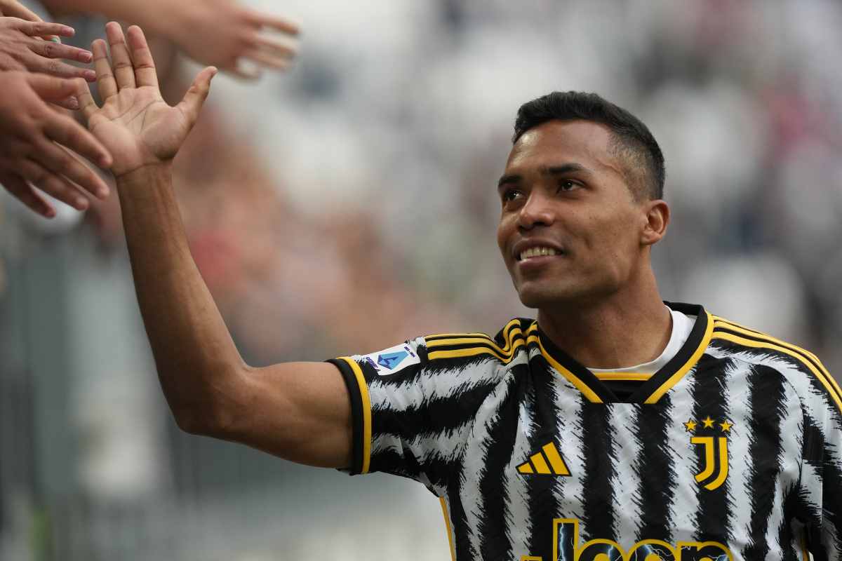 Alex Sandro, scrive unalettera d'addio