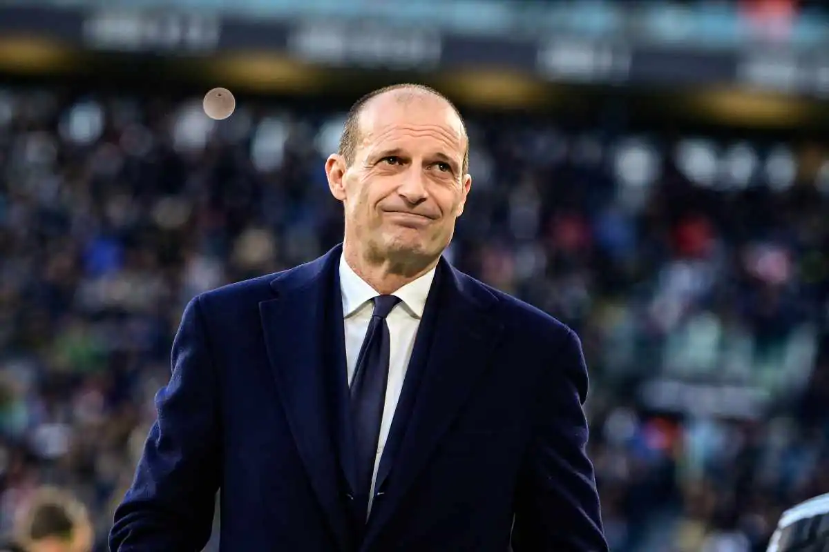 In attesa dei prossimi sviluppi Allegri ha lasciato la Continassa dopo l'allenamento di questa mattina