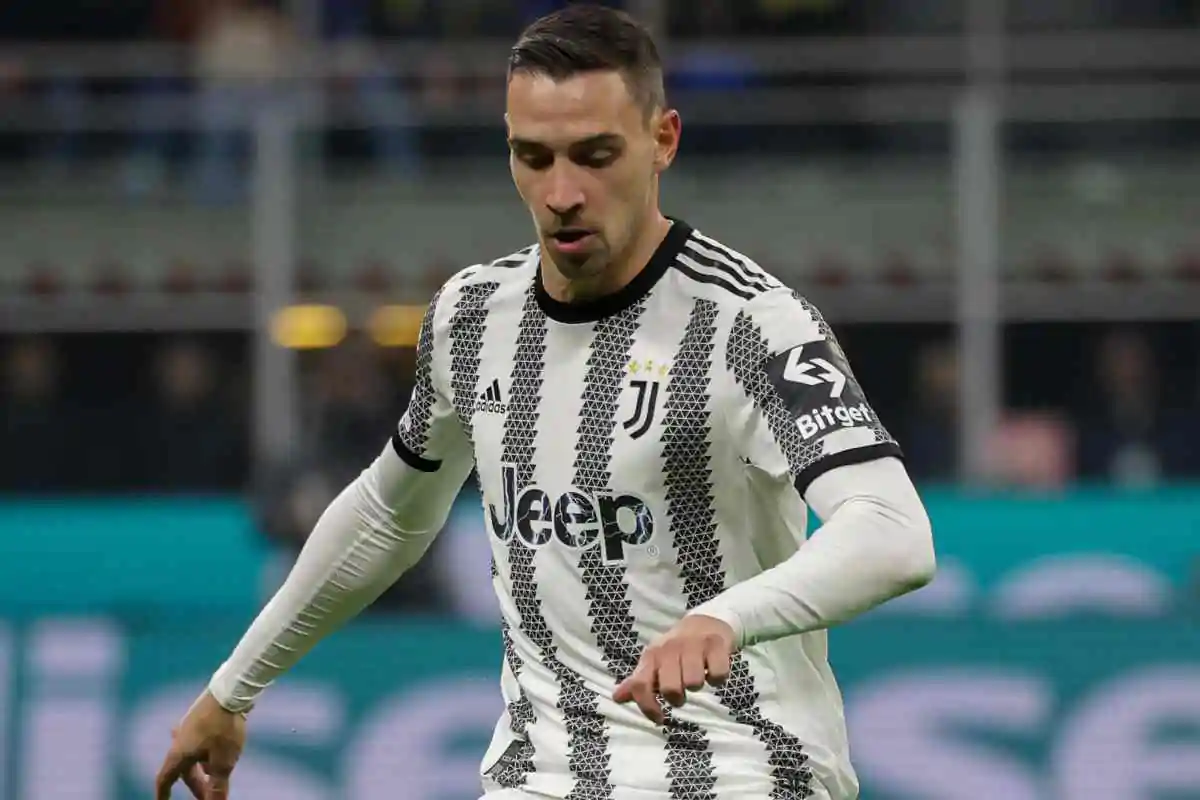 Mattia De Sciglio, attacco alla Juve