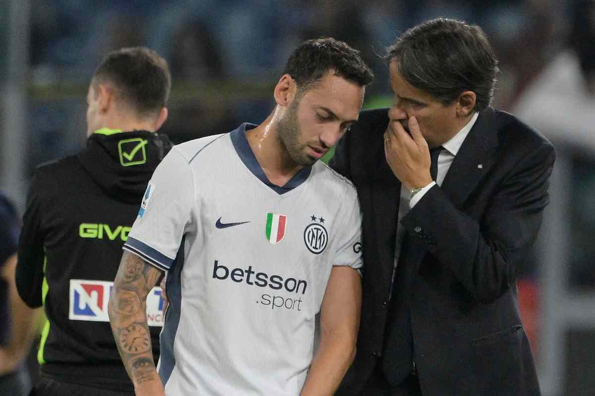 Inter, infortunio Calhanoglu: tempi di recupero