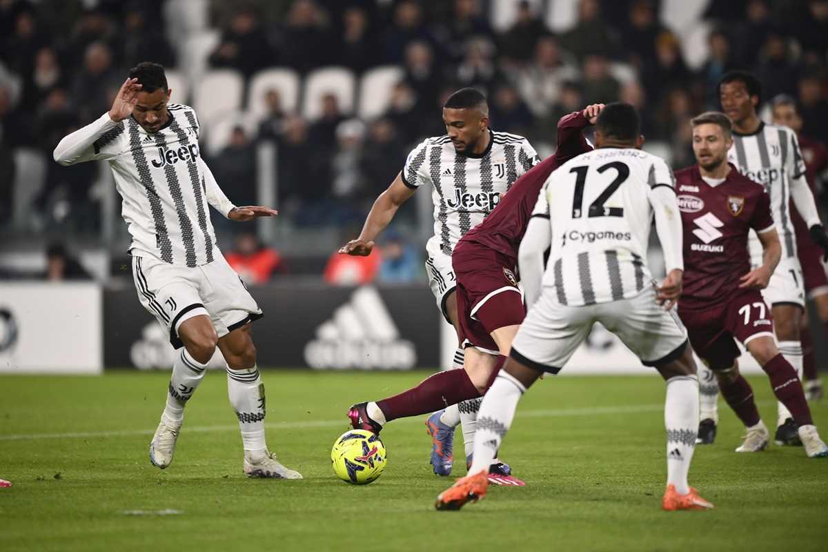 Danilo Bremer e Alex Sandro Juventus