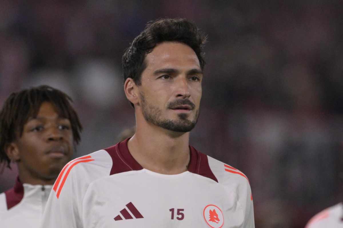 Hummels con la maglia della Roma