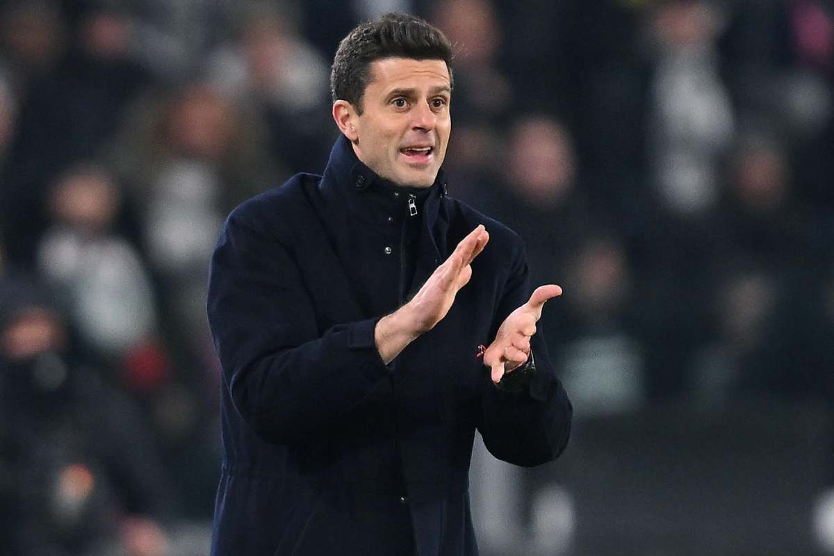 Thiago Motta applaude