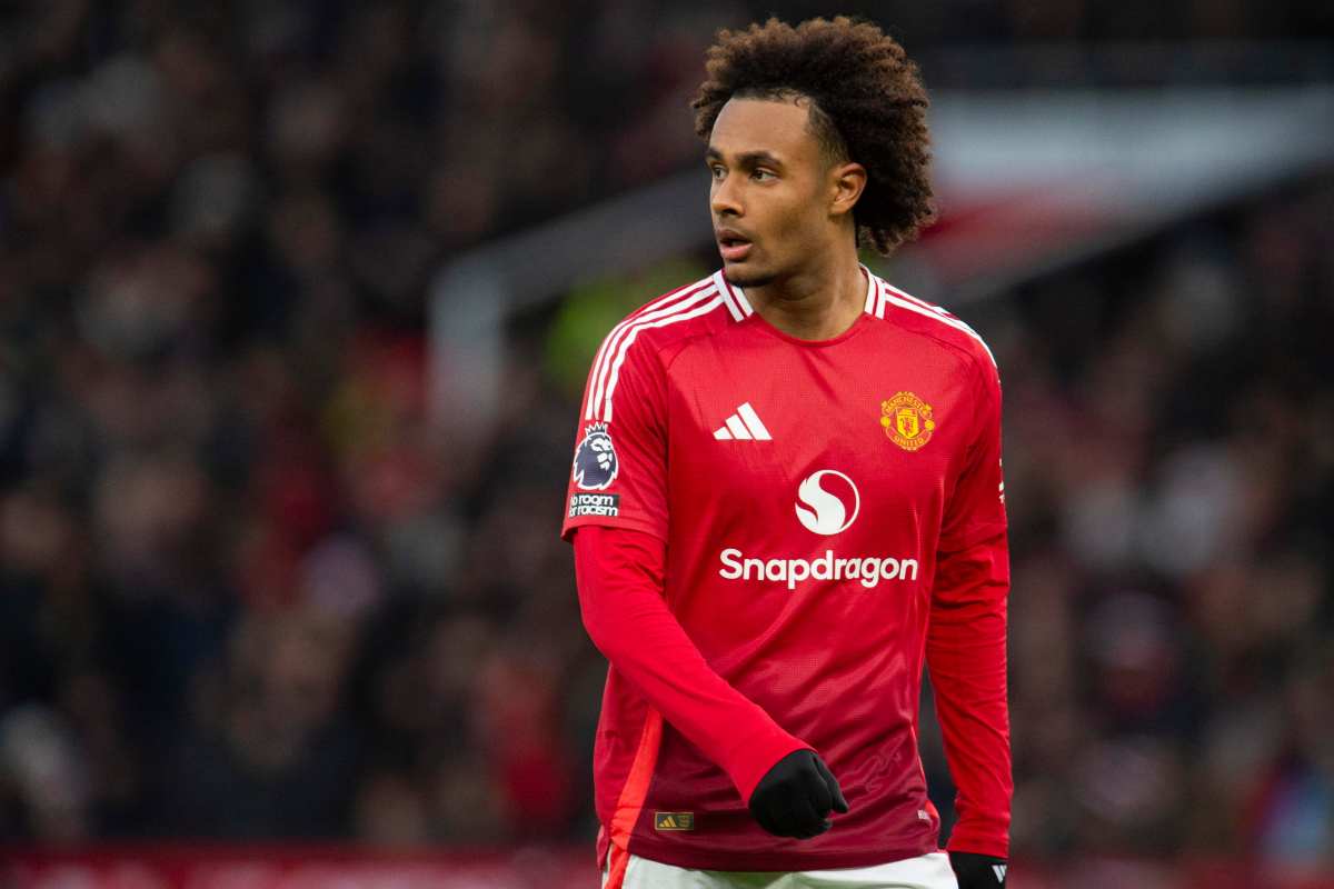 Zirkzee in maglia Manchester United